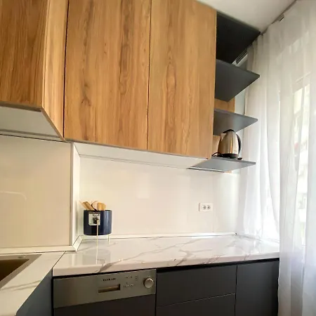 Apartman Centrally Located Glamorous Bright Near Bazaar *