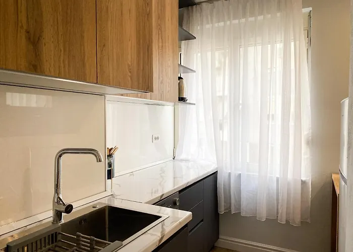 Apartamento Centrally Located Glamorous Bright Near Bazaar Tirana